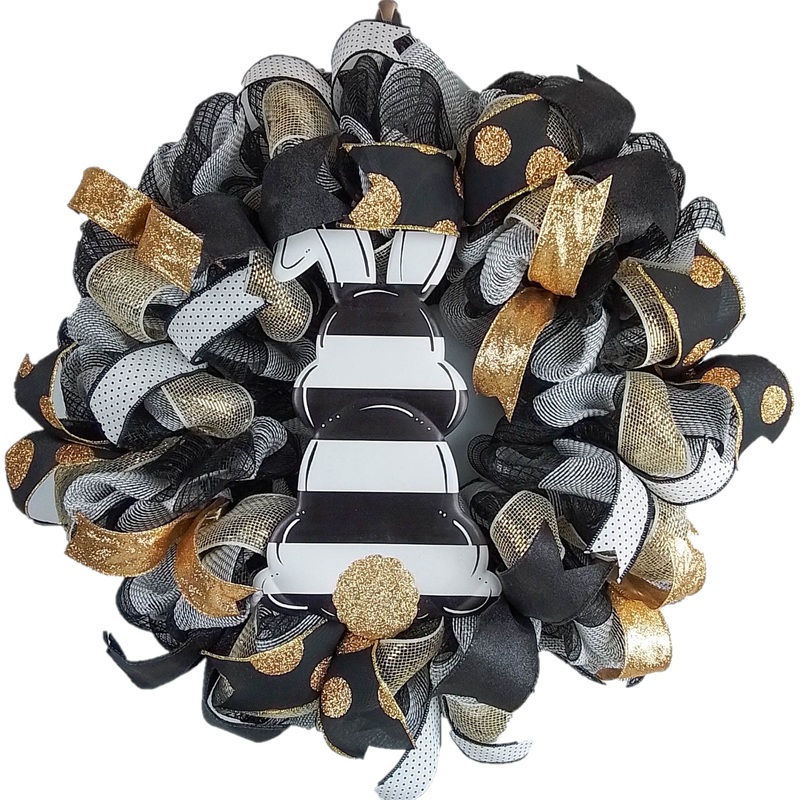 Black and White Easter Wreath – Gold Bunny Design